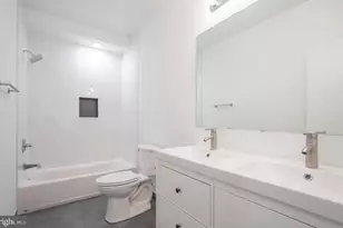 727 N 39th St, Philadelphia, PA 19104 - Photo 20