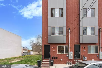 727 N 39th Street, Philadelphia, PA 19104 - Photo 2