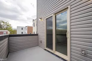 727 N 39th St, Philadelphia, PA 19104 - Photo 24