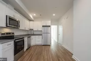 727 N 39th St, Philadelphia, PA 19104 - Photo 32