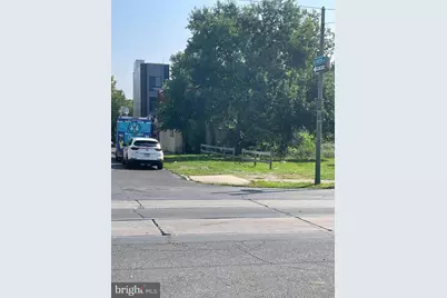 1421 S 49th Street, Philadelphia, PA 19143 - Photo 6