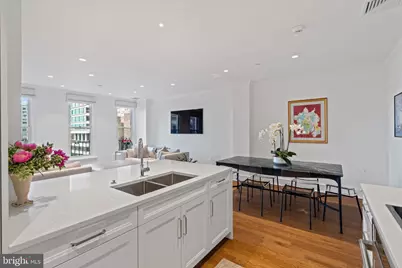 1901 Walnut Street #20E, Philadelphia, PA 19103 - Photo 6