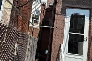 7106 Elmwood Ave, Philadelphia, PA 19142 - Photo 16