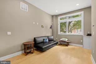 884 N Lawrence St, Philadelphia, PA 19123 - Photo 2