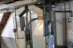 565 E Tabor Rd, Philadelphia, PA 19120 - Photo 16