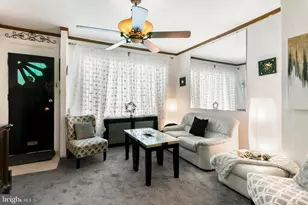 2633 S Iseminger St, Philadelphia, PA 19148 - Photo 6