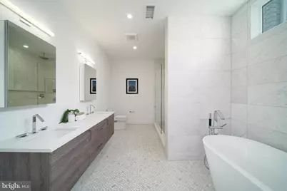 142R S Front Street, Philadelphia, PA 19106 - Photo 14