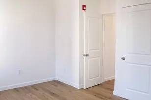 2440 Clifford St, Philadelphia, PA 19121 - Photo 12