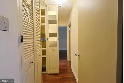 1900 John F Kennedy Boulevard #719, Philadelphia, PA 19103 - Photo 6