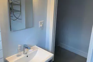 272 Kalos St, Philadelphia, PA 19128 - Photo 12