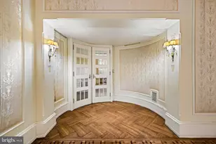 1823 Delancey Pl, Philadelphia, PA 19103 - Photo 6