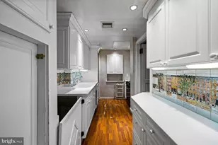 1823 Delancey Pl, Philadelphia, PA 19103 - Photo 10