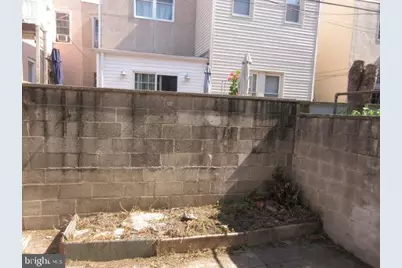 207 Watkins Street, Philadelphia, PA 19148 - Photo 12