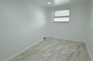 2327 Hoffnagle St, Philadelphia, PA 19152 - Photo 12