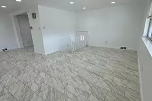 2327 Hoffnagle St, Philadelphia, PA 19152 - Photo 2