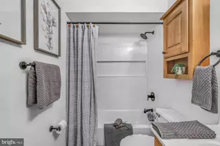 705 S 20th St, Philadelphia, PA 19146 - Photo 8