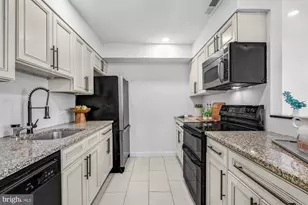 705 S 20th St, Philadelphia, PA 19146 - Photo 10