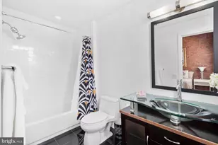 722 N 2nd St, Philadelphia, PA 19123 - Photo 18