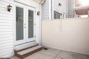 345 Fitzgerald St, Philadelphia, PA 19148 - Photo 16