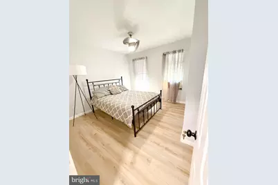 2421 N Leithgow Street, Philadelphia, PA 19133 - Photo 10