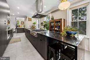 552 N 18th St, Philadelphia, PA 19130 - Photo 12