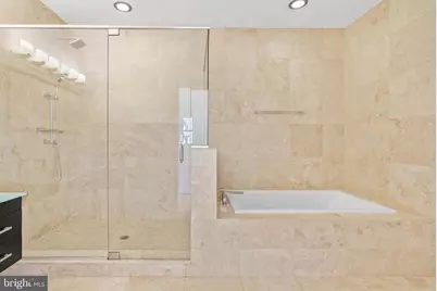 2103 E Susquehanna Avenue, Philadelphia, PA 19125 - Photo 14