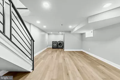 914 W Duncannon Avenue, Philadelphia, PA 19141 - Photo 18