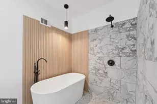 2321 Mountain St, Philadelphia, PA 19145 - Photo 20