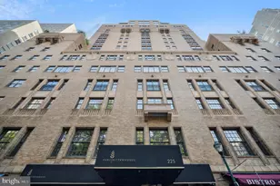 219 S 18th St, Philadelphia, PA 19103 - Photo 1