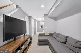 419 Mercy St, Philadelphia, PA 19148 - Photo 16