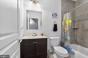 419 Mercy St, Philadelphia, PA 19148 - Photo 22