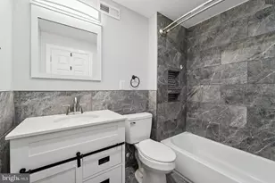 2124 Fernon St, Philadelphia, PA 19145 - Photo 20