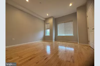 657 N 12th Street, Philadelphia, PA 19123 - Photo 8