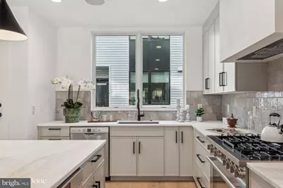 950 N 6th Street, Philadelphia, PA 19123 - Photo 4