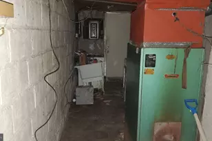 5534 Windsor Ave, Philadelphia, PA 19143 - Photo 16