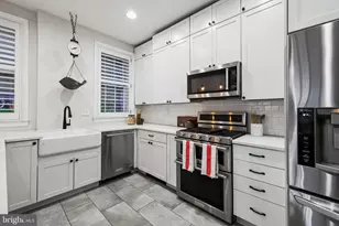 1238 Waverly St, Philadelphia, PA 19147 - Photo 2