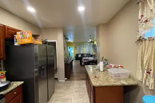 4225 N Sydenham St, Philadelphia, PA 19140 - Photo 16