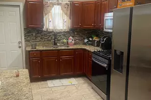 4225 N Sydenham St, Philadelphia, PA 19140 - Photo 14