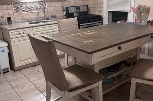 6324 Shelbourne St, Philadelphia, PA 19111 - Photo 2