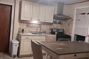 6324 Shelbourne St, Philadelphia, PA 19111 - Photo 1