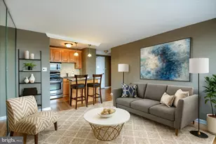 1810 Rittenhouse Square, Philadelphia, PA 19103 - Photo 2