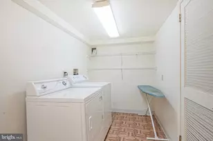 2533 S Lambert St, Philadelphia, PA 19145 - Photo 40