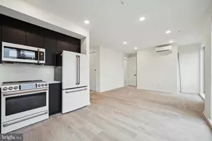 225 N 12th St, Philadelphia, PA 19107 - Photo 20