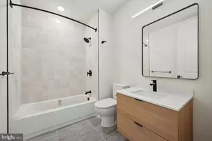 225 N 12th St, Philadelphia, PA 19107 - Photo 22