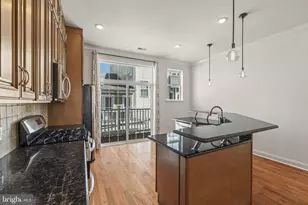 1011 S Dorrance St, Philadelphia, PA 19146 - Photo 12