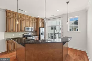 1011 S Dorrance St, Philadelphia, PA 19146 - Photo 10