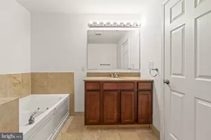 1011 S Dorrance St, Philadelphia, PA 19146 - Photo 30