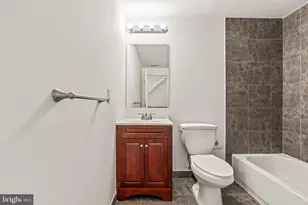 1011 S Dorrance St, Philadelphia, PA 19146 - Photo 24