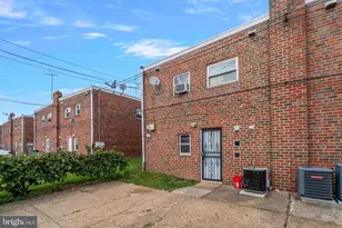 2162 Strahle St, Philadelphia, PA 19152 - Photo 22