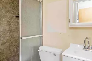 2162 Strahle St, Philadelphia, PA 19152 - Photo 16